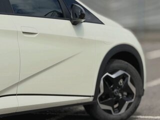 2024 BYD Dolphin 44.9 kWh I, бежевый, 1600000 рублей, вид 4