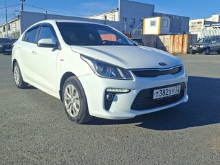 2017 Kia Rio IV, белый, 1100000 рублей, вид 1