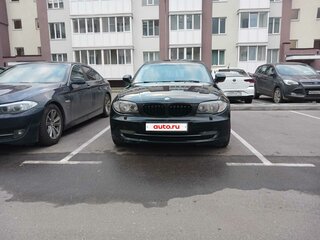 2011 BMW 1 серии 116i I (E81/E82/E87/E88) Рестайлинг, чёрный, 700000 рублей, вид 2
