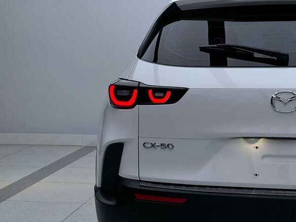 2023 Mazda CX-50, белый, 2722222 рублей - вид 15