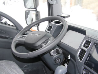 2026 Isuzu Elf (N-series), белый, 6090000 рублей, вид 5