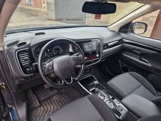 2021 Mitsubishi Outlander III Рестайлинг 3, синий, 1998000 рублей, вид 2