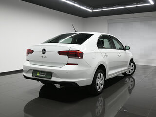 2020 Volkswagen Polo VI, белый, 1290000 рублей, вид 2