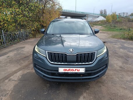 2017 Skoda Kodiaq I, серый, 2299000 рублей, вид 3