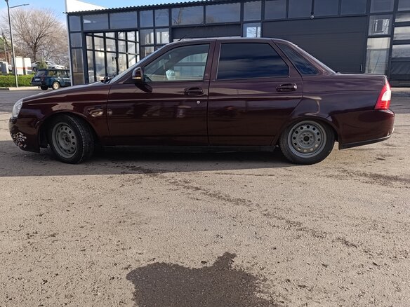 2012 Lada (ВАЗ) Priora I, пурпурный, 430000 рублей - вид 4