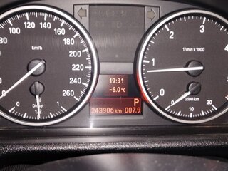 2013 BMW X1 20d I (E84) Рестайлинг, коричневый, 1480000 рублей, вид 5