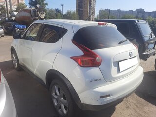 2011 Nissan Juke I, белый, 635000 рублей, вид 2
