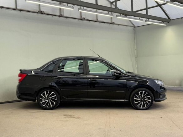 2025 Lada (ВАЗ) Granta Sport I Рестайлинг, чёрный, 1450000 рублей - вид 2