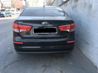 2015 Kia Rio III Рестайлинг, чёрный, 1100000 рублей, вид 3