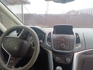 2015 Opel Zafira C, белый, 900000 рублей, вид 5