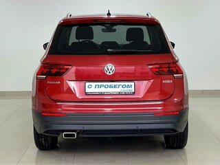 2019 Volkswagen Tiguan II, красный, 2545000 рублей, вид 5