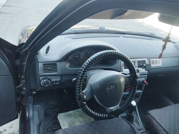 2013 Lada (ВАЗ) Priora I Рестайлинг, пурпурный, 360000 рублей - вид 2