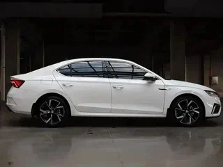 2022 Skoda Octavia IV (A8), белый, 2264000 рублей, вид 5