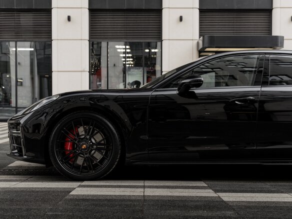 2026 Porsche Panamera GTS III, чёрный, 28300000 рублей - вид 7