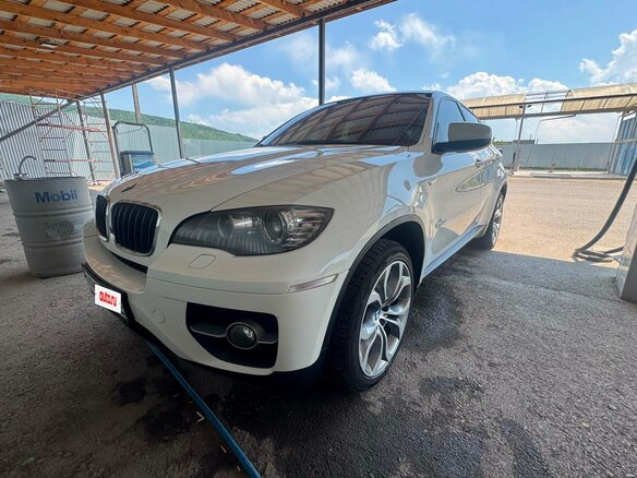 2009 BMW X6 35i 6-speed I (E71), белый, 2100000 рублей - вид 1