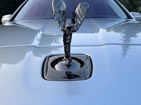 2024 Rolls-Royce Cullinan I (Series I), серебристый, 34450000 рублей, вид 5