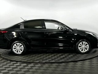 2020 Kia Rio IV, чёрный, 1395000 рублей, вид 5