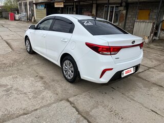 2018 Kia Rio IV, белый, 1200000 рублей, вид 5
