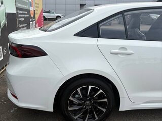 2026 Toyota Corolla XII (E210) Рестайлинг 2, белый, 2450000 рублей, вид 4
