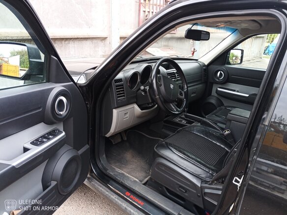 2007 Dodge Nitro, чёрный, 1100000 рублей - вид 7