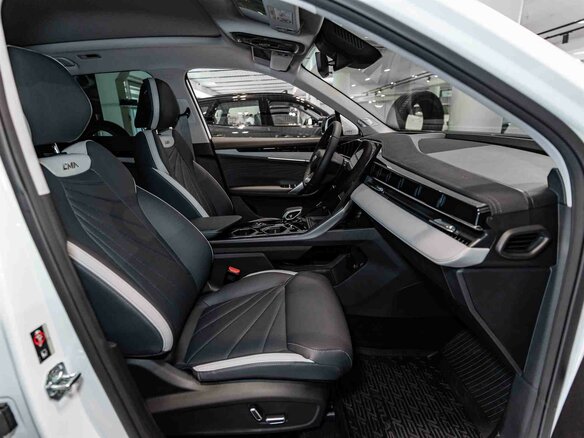 2026 Geely Atlas II, белый - вид 11