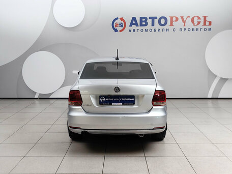 2017 Volkswagen Polo V Рестайлинг, серебристый, 1137000 рублей, вид 4