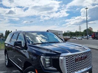 2023 GMC Yukon V, чёрный, 10000000 рублей, вид 4