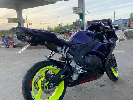 2007 Honda CBR 954RR Fireblade, фиолетовый, 650000 рублей, вид 4