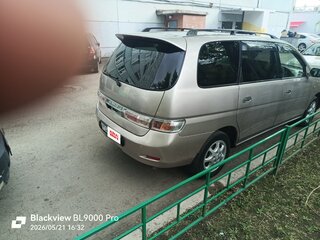 2003 Toyota Gaia, серый, 650000 рублей, вид 3
