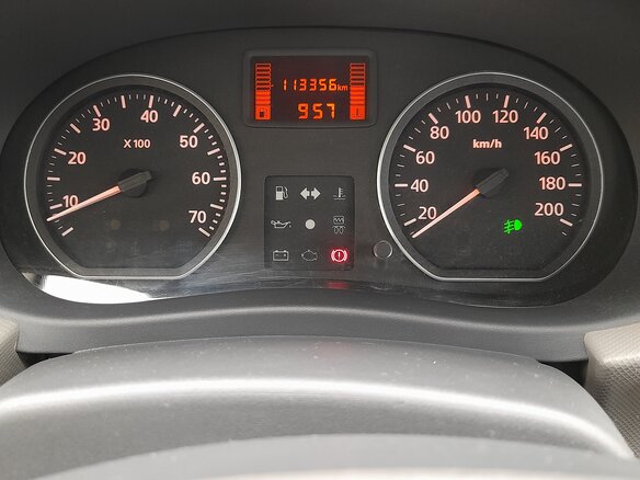 2012 Renault Logan I Рестайлинг, серый, 700000 рублей - вид 9