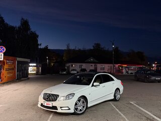 2011 Mercedes-Benz E-Класс 200 7G-Tronic IV (W212, S212, C207), белый, 1199999 рублей, вид 2