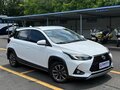 2022 Toyota Yaris L X XP150 Рестайлинг, белый - вид 2