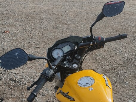 2022 Bajaj Pulsar NS 125, жёлтый, 166000 рублей, вид 1
