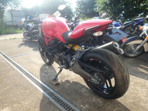 2015 Ducati Monster 821, красный, 640000 рублей - вид 4