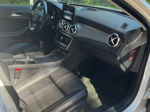 2018 Mercedes-Benz GLA 250 I (X156) Рестайлинг, белый, 2680000 рублей - вид 8