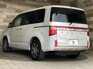 2022 Mitsubishi Delica D:5 I Рестайлинг, белый, 2787005 рублей, вид 4