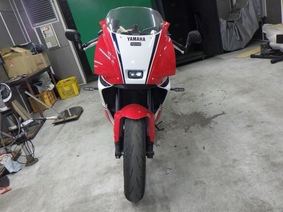 2024 Yamaha XSR900, красный, 1078000 рублей - вид 6