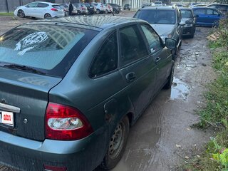 2011 Lada (ВАЗ) Priora I, зелёный, 100000 рублей, вид 3