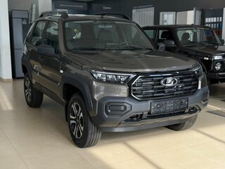 2026 Lada (ВАЗ) Niva Travel I Рестайлинг, коричневый, 1737000 рублей, вид 2