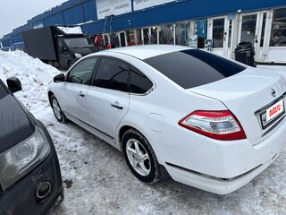 2013 Nissan Teana II (J32) Рестайлинг, белый, 950000 рублей, вид 4