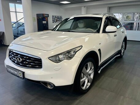 Infiniti FX II (S51)