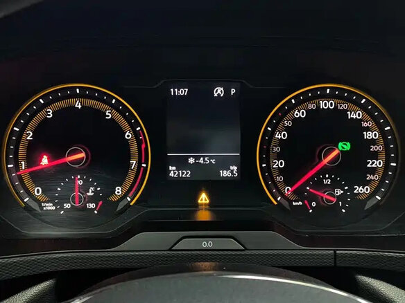 2021 Volkswagen Tharu I, белый, 1730000 рублей - вид 10