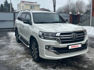 2018 Toyota Land Cruiser 200 Series Рестайлинг 2, белый, 6500000 рублей, вид 2