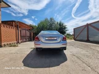 2017 Mercedes-Benz E-Класс AMG 63 AMG V (W213), серебристый, 15000000 рублей, вид 5