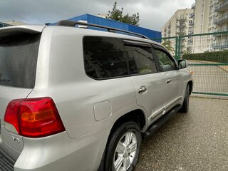 2012 Toyota Land Cruiser 200 Series Рестайлинг 1, серебристый, 4100000 рублей, вид 1