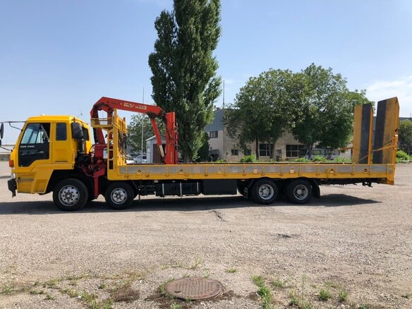 1991 Isuzu V340, жёлтый, 4700000 рублей - вид 4