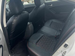 2017 Kia Forte II Рестайлинг, белый, 1300000 рублей, вид 4