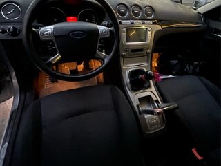 2007 Ford Galaxy II, серебристый, 850000 рублей, вид 5