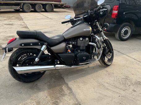 2015 Triumph Thunderbird Storm, серый, 1100000 рублей, вид 2
