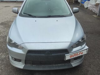2010 Mitsubishi Lancer X, серебристый, 900000 рублей, вид 2